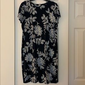 💙 Floral short sleeve dress